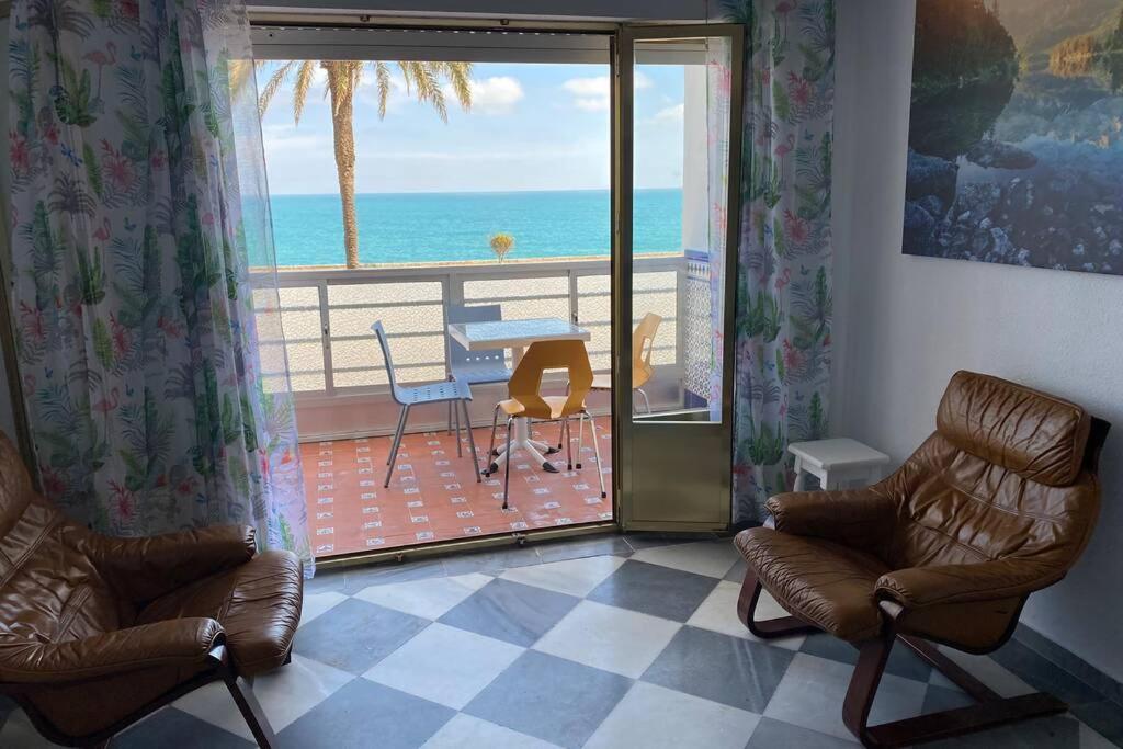 Apartamento The Traveller`s house Mirador playa la Caleta en Cádiz Exterior foto